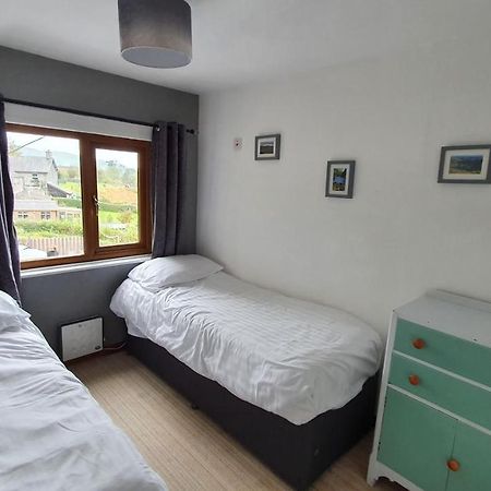 Pen Y Geulan Villa Machynlleth Esterno foto