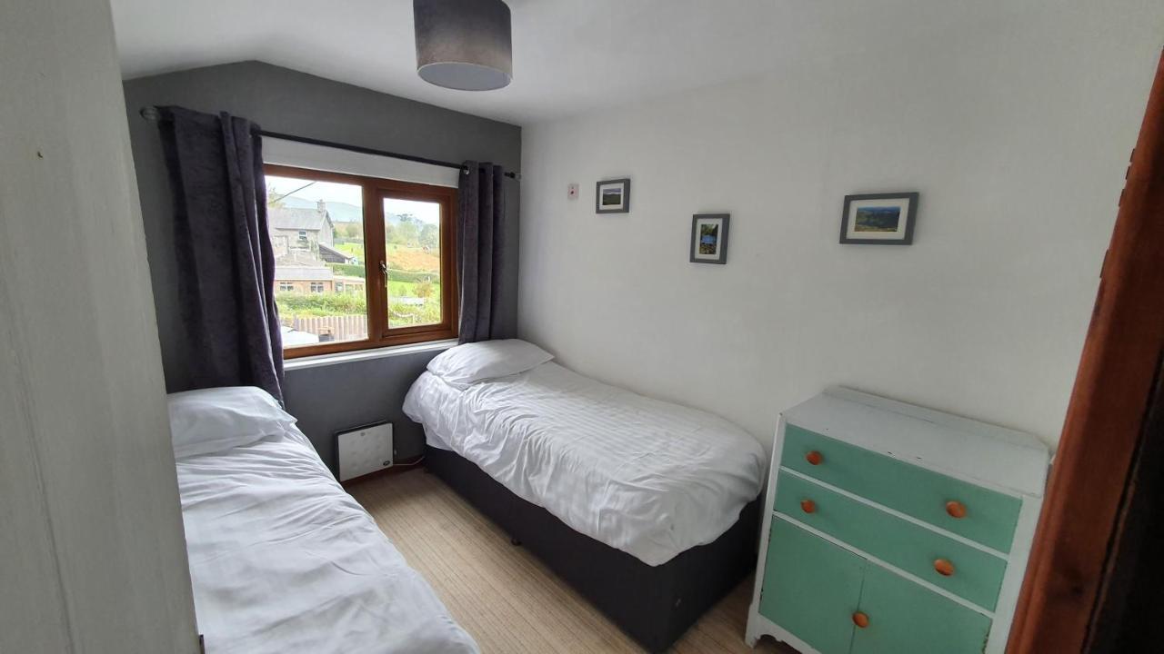Pen Y Geulan Villa Machynlleth Esterno foto
